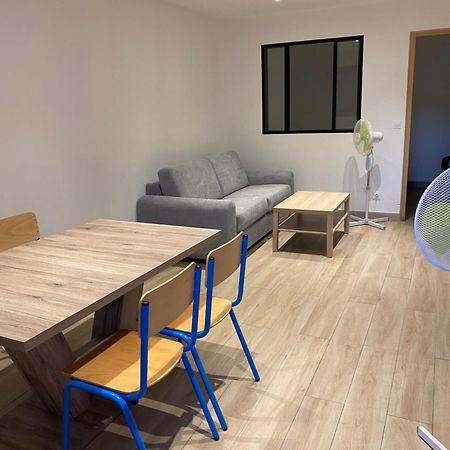 Appartement Ou Studio En Hyper Centre, Pour La Plage Et La Rue Pietonne Il Suffit De Traverser La Rue , Voir La Photo Principale Andernos-les-Bains Esterno foto